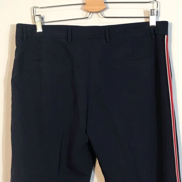 HAUTE MONDE Slim Cropped Navy Pants With Red Side Stripe - Picture 5 of 8